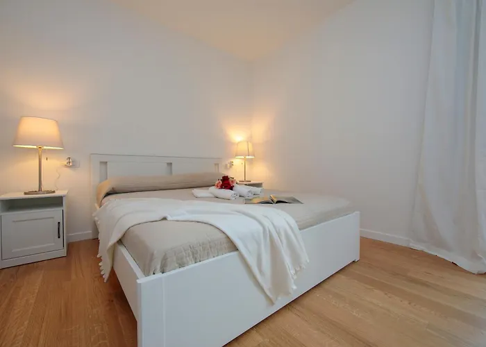 Argegno Home Апартаменты
