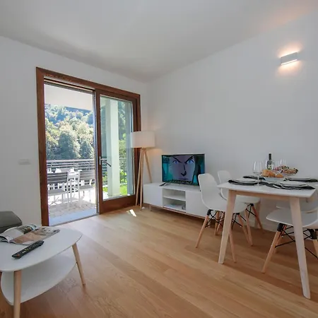 דירה Argegno Home *