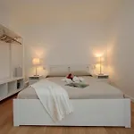 Argegno Home דירה